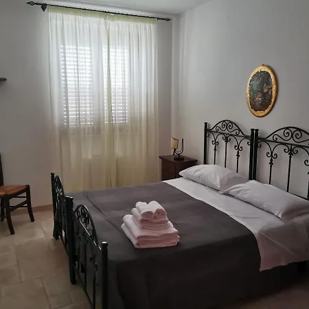 Dimore E Trulli Dell'aia Antica Casa vacanze *