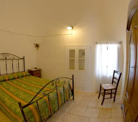 Dimore E Trulli Dell'aia Antica *