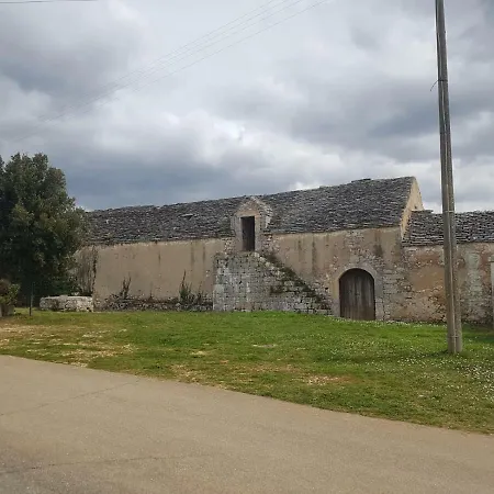 Dimore E Trulli Dell'aia Antica Casa vacanze *